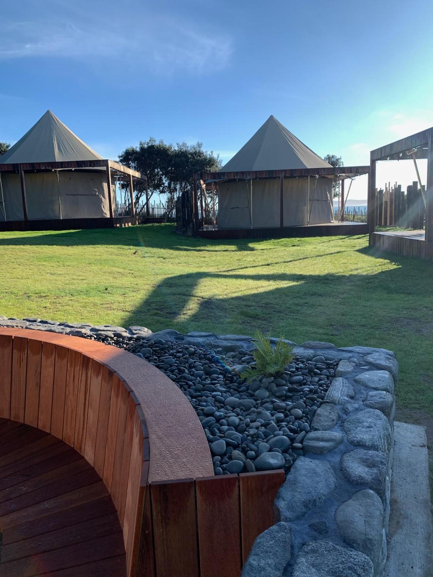 Te Whaanga Retreat & Spa Lodge & Canvastown Luxury Glamping Tents Raglan Exterior photo